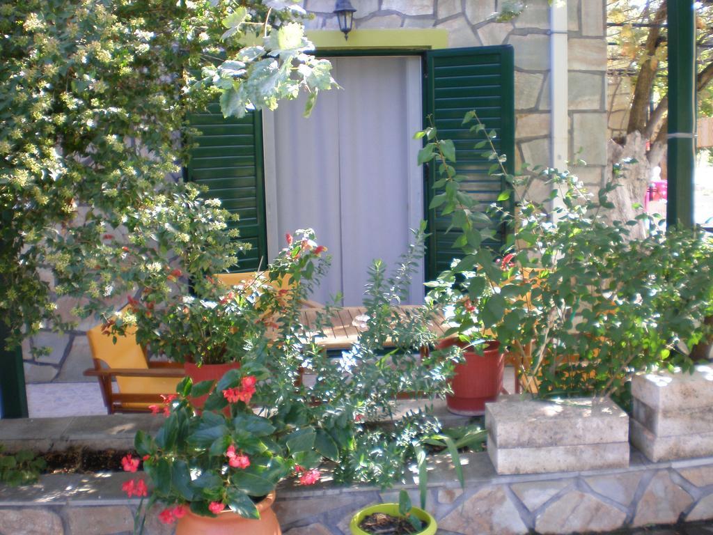 פטרה Vasiliki Studios מראה חיצוני תמונה